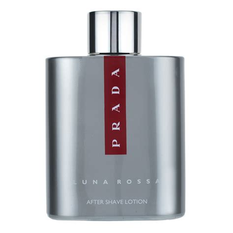 prada luna rossa aftershave.